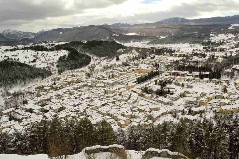 Panorama invernale di Pescasseroli